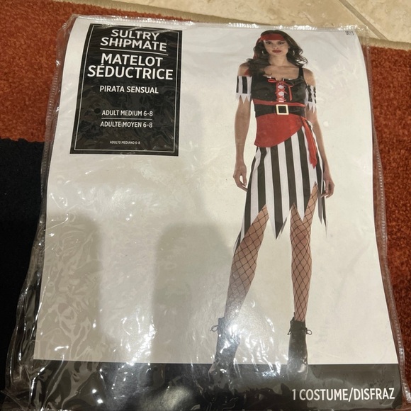 Other - Women’s pirate costume